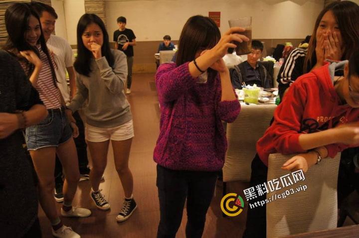 台湾中华大学 运输科技与物流管理系【黄子轩】性爱视频流出 全程表情痛苦  实则呻吟不断享受大屌蹂躏 第9张