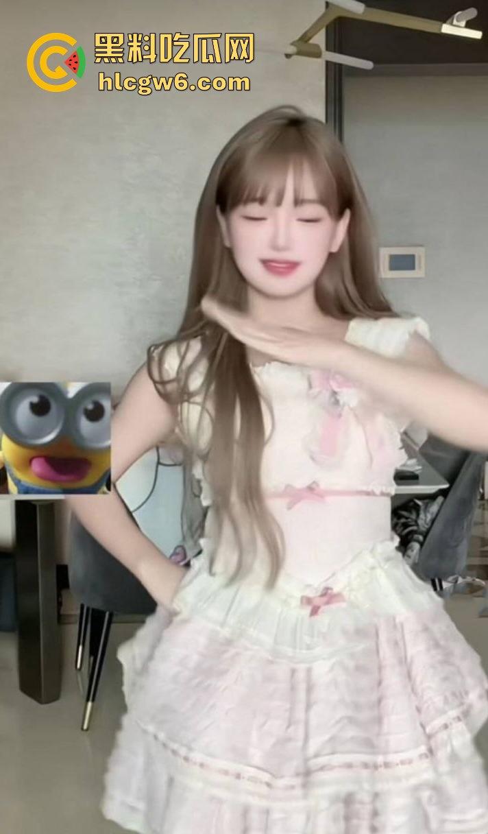 全网疯求，浙江清纯可爱网红【MIKU白】自拍性爱1分34秒视频被曝光，精选网红系列。  第6张