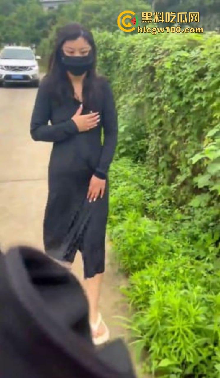 推特女王【辞书】极品身材露出天后惊艳亮相 放尿野战淫荡自慰福利大合集 群P性爱盛宴让人血脉贲张  第2张