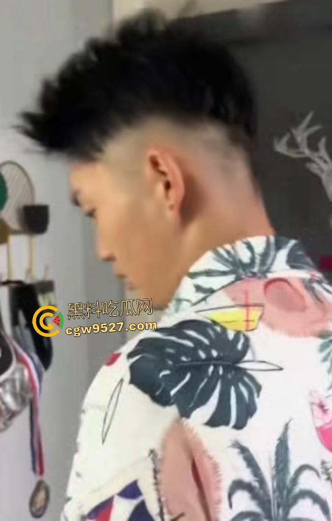 女网友自曝7年婚姻老公出轨！客厅吵架砸东西，吼女儿“爸爸不要你”，全网怒喷活该老公出轨！  第6张