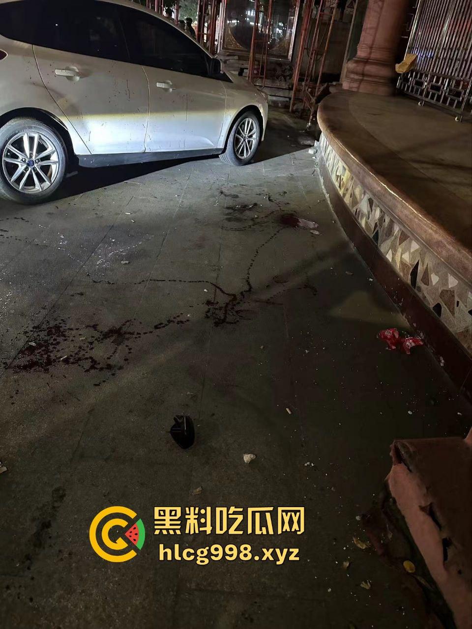 潮阳棉城精神小伙街头斗殴！马刀上手，砍到手臂当场飞掉！  第6张