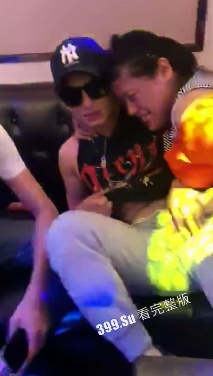 牛郎男妓篇  反正这钱赚的我一点都不眼红 都是他们应得的 （二） 第3张