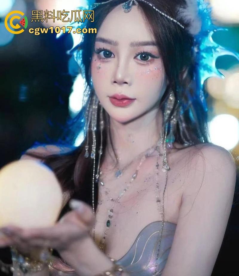 大神爆光约炮高颜值网美【洪七】甜美外表极品尤物身材，露脸口交18厘米大鸡巴整根吞没，骚逼骑乘后入疯狂榨精！  第3张