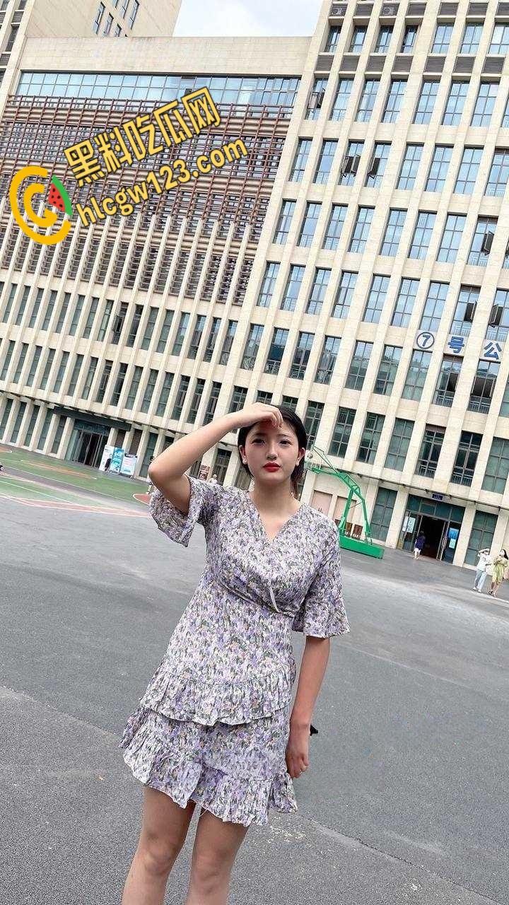 重庆航天班花【黄愉欣】，被富二代各种玩弄调教，敏感体质被玩的高潮痉挛淫叫不断！  第2张