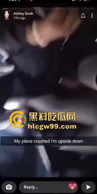 美国飞机又又又出事了！明尼苏达州飞往多伦多皮尔逊的飞机机腹朝天降落，堪比电影特效，幸好没人死亡。  第10张