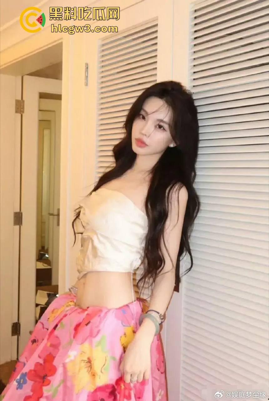 500W粉网红『谢欣桐』劈腿大戏！恋爱四年跑进富二代怀抱，私密视频曝光，干湿分离成神秘操作！  第27张