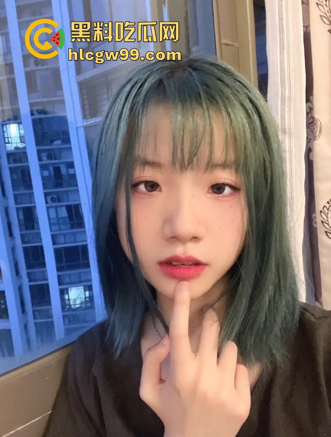 江西南宁『孙豪冉 』清纯少女的堕落之路，摄影师男友一步步调教成欲女全纪录，援交露出肉偿兄弟还债！  第3张