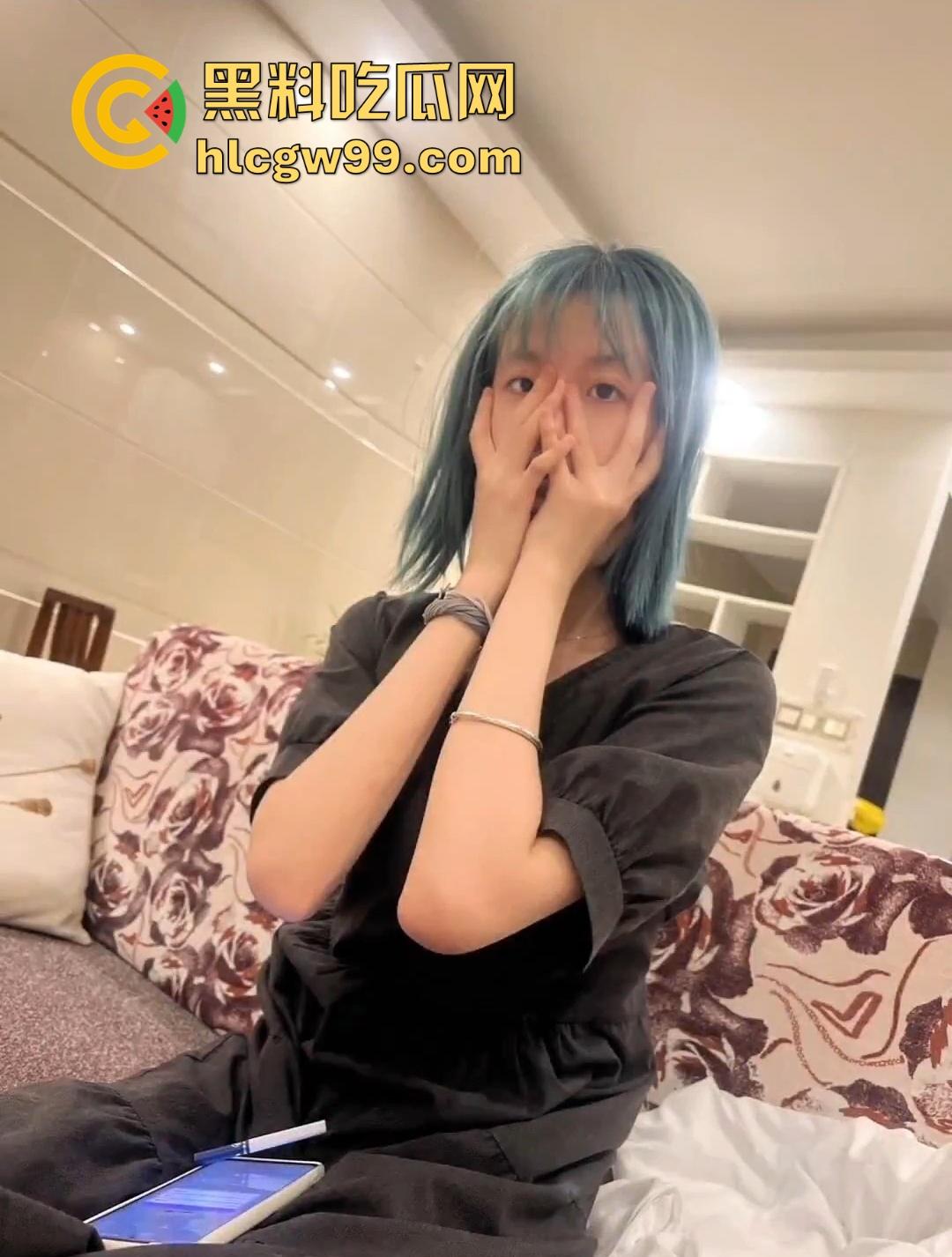 江西南宁『孙豪冉 』清纯少女的堕落之路，摄影师男友一步步调教成欲女全纪录，援交露出肉偿兄弟还债！  第4张