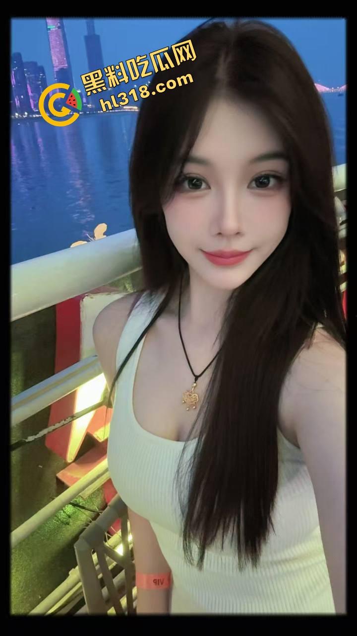 女大学生嫩逼喷水太猛，开房一操床单全湿透，粉穴夹得啪啪响，抽插几下就高潮喷水停不下来！  第5张