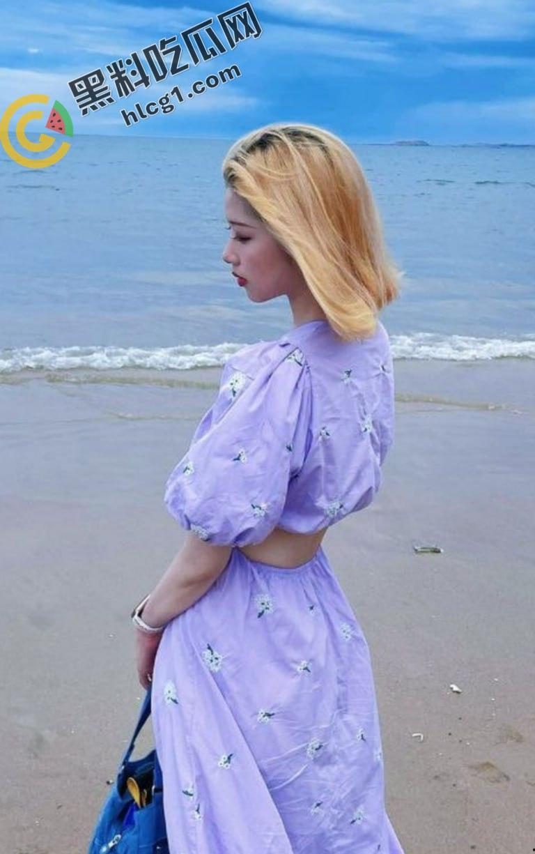 某论坛60RMB新品，拿起手机记录生活，网红美女泄密 露脸吃屌 粉色头发会加攻速嘛  第3张