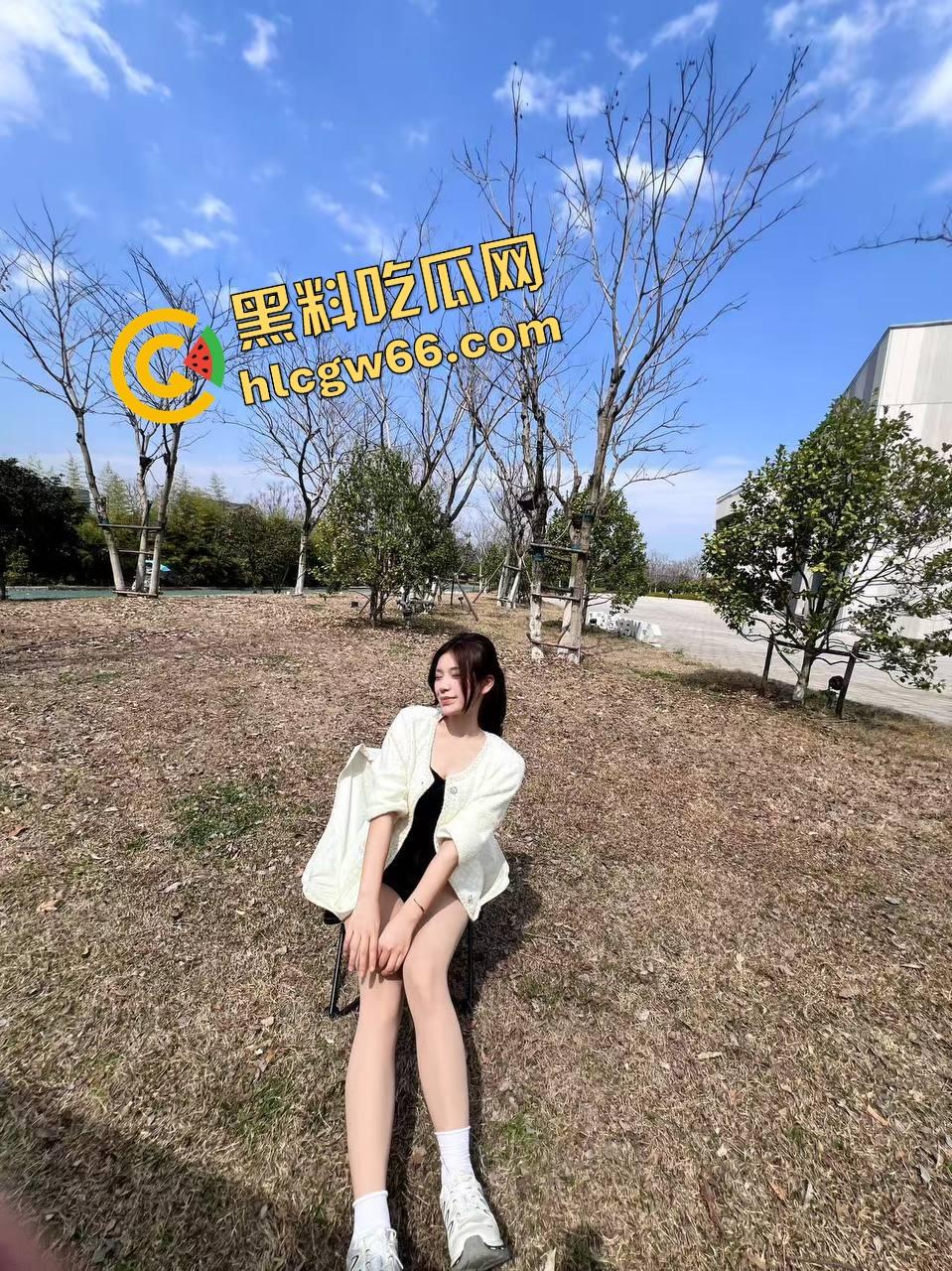 黑料吃瓜冷知识：撸管能助眠，但有逼不操对鞋开冲，你是足控天尊还是鞋癖疯魔？  第7张