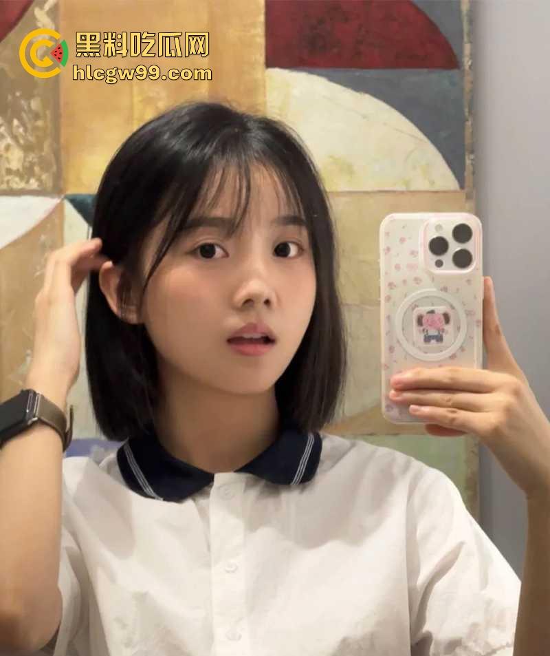 西安大学清纯反差学生妹【林莹】裸聊自慰视频被渣男曝光，全程露脸反差至极，很有撸点！  第3张