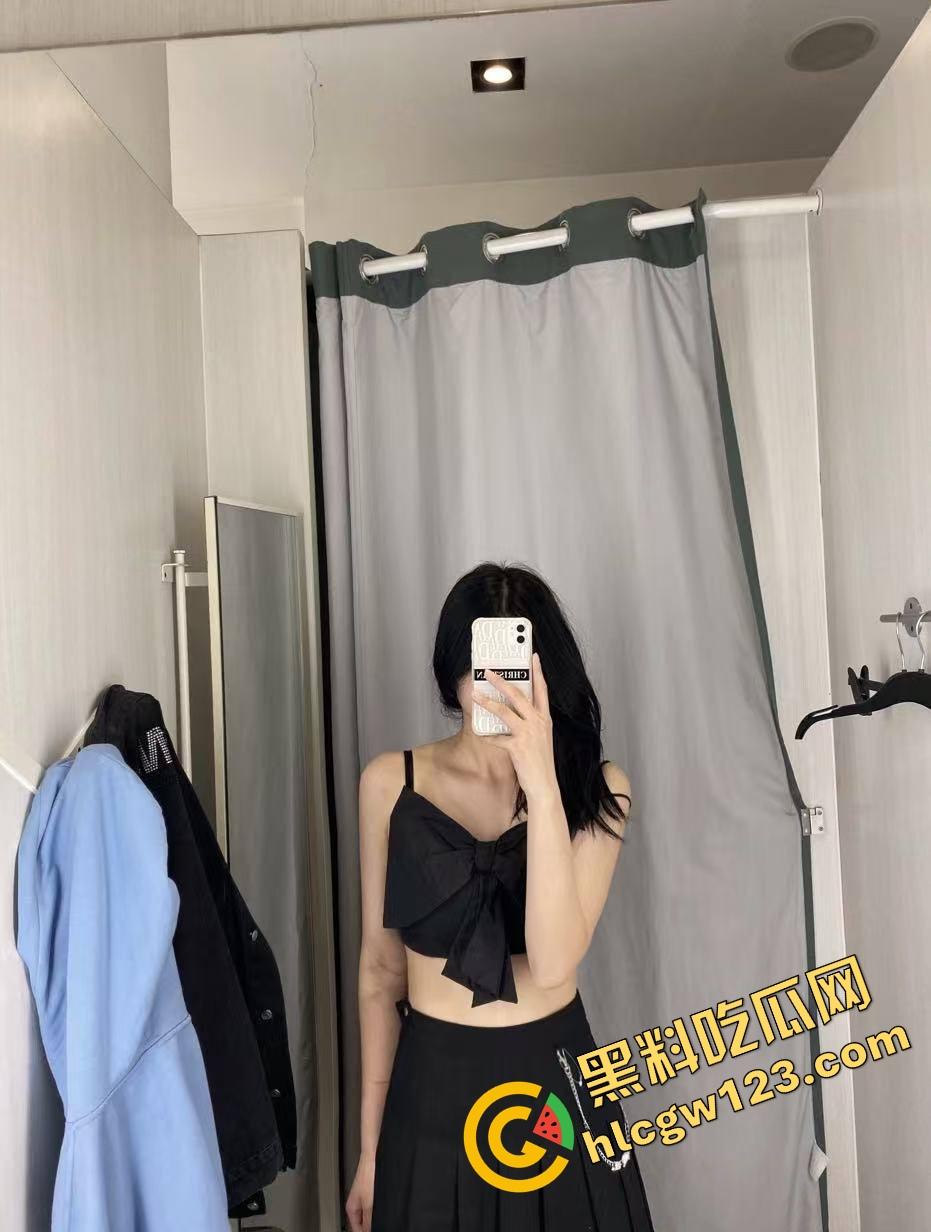 帝都佳乐健身房健身名媛『田尤溪』被爆约炮流出，渔网装白丝黑丝轮番开干，肥臀翘到爆、撸点拉满！  第5张