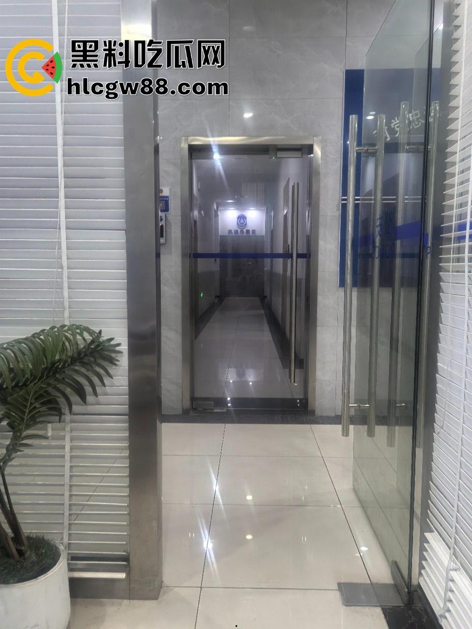 【上海避雷】高端高尔夫球场会员B哥饭局设套，深情装逼未遂变禽兽，差点强奸女孩！  第15张