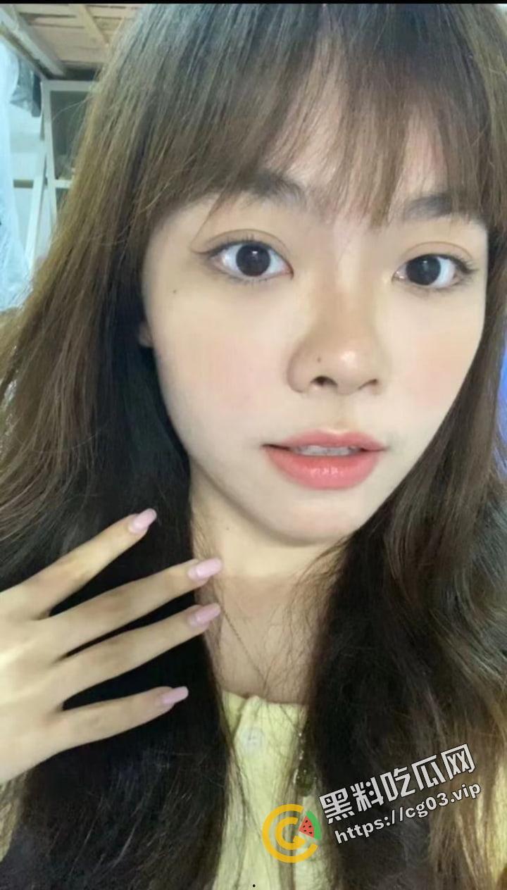 广东岭南职业技术学院【程思怡】缺钱找金主包养 露脸口交性爱视频流出 被前男友曝光  第1张