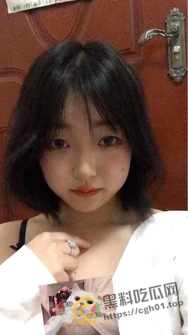 瓜友投稿！扬州职业大学【李茜甜】欲求不满骚母狗求群p 联系方式曝光 她主人就不怕她被玩坏嘛  第2张