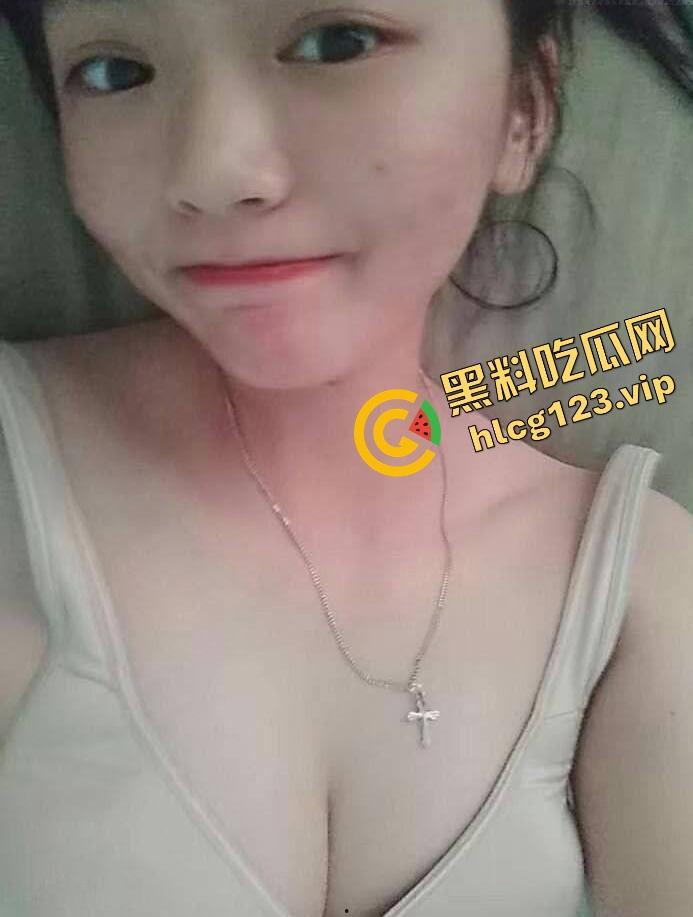 刚毕业女大学生遭男友威胁！私密高清全程录播曝光，尺度口交画面令人震惊！  第3张