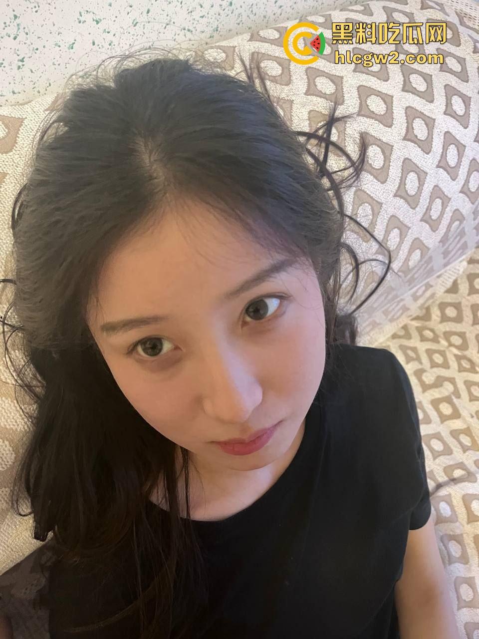 师大校花【邓萱】新欢上位，前任放大招泄露私密床照，娇喘声撩人不堪入目！校园反差婊实锤曝光！  第1张