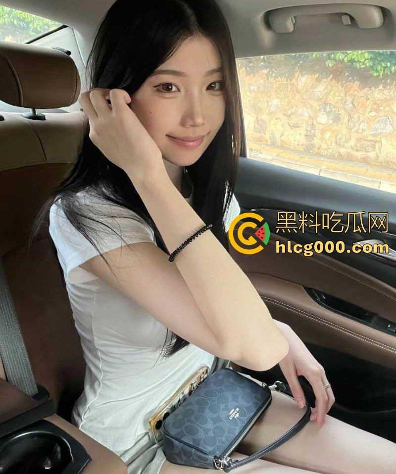 广州大学清纯女大【杨薇薇】私密视频曝光，揭开她的另一面，淫荡的反差小母狗，酒店激情口交女上位！  第1张