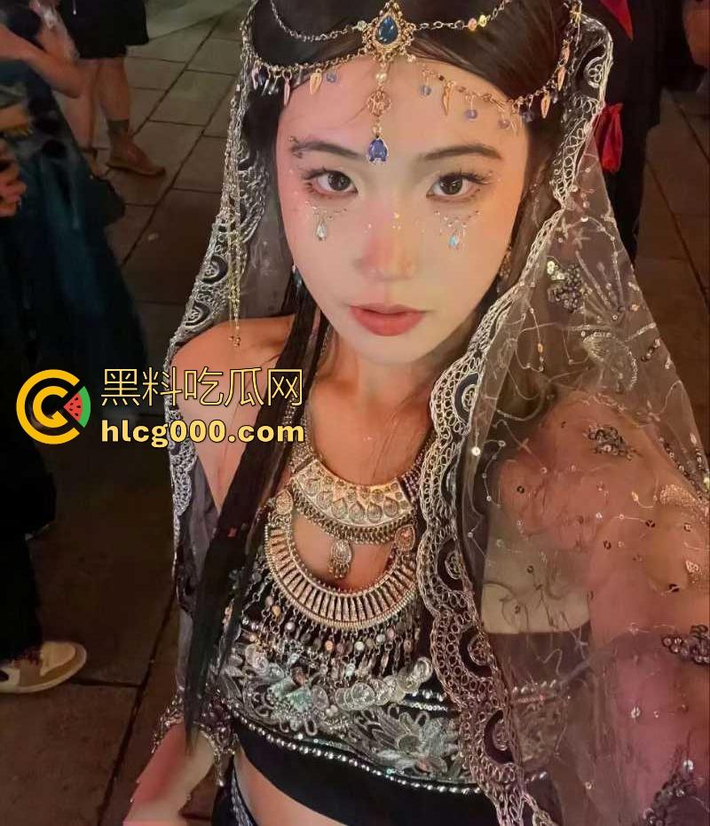 广州大学清纯女大【杨薇薇】私密视频曝光，揭开她的另一面，淫荡的反差小母狗，酒店激情口交女上位！  第2张