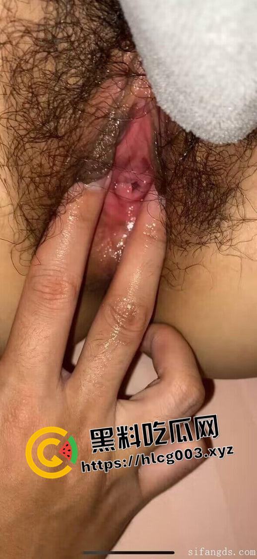 极品网红被男友出卖！极品学生反差美女和渣男各种玩法自拍 分手被曝光私密内容 极品身材美乳被草到喷尿  第37张