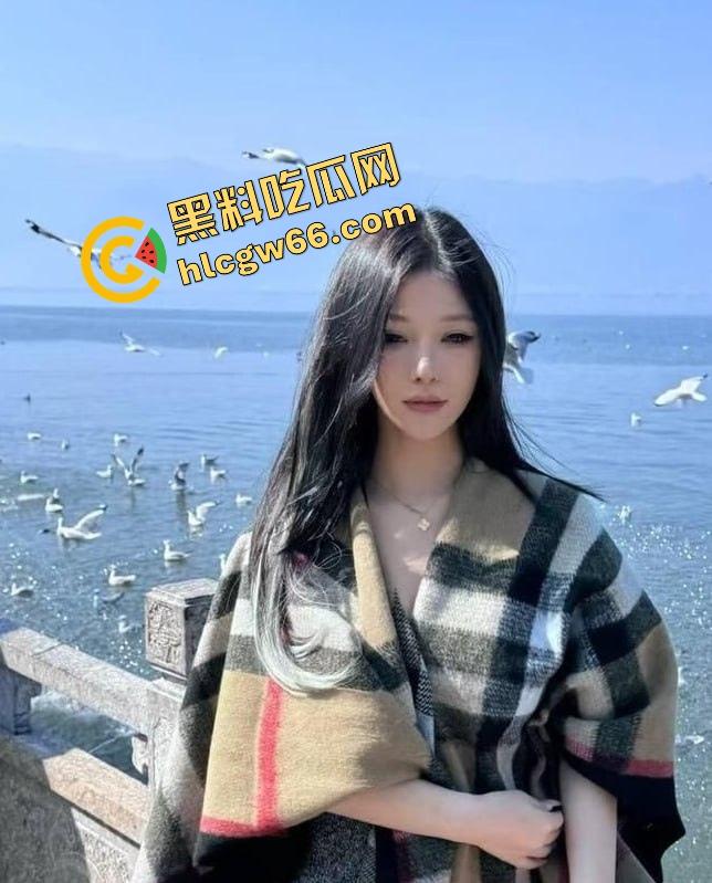 抖音网红『不要拒绝我』露馅了，御姐脸小母狗身材，不雅私拍疯传，粉嫩大奶晃得人想冲！  第5张