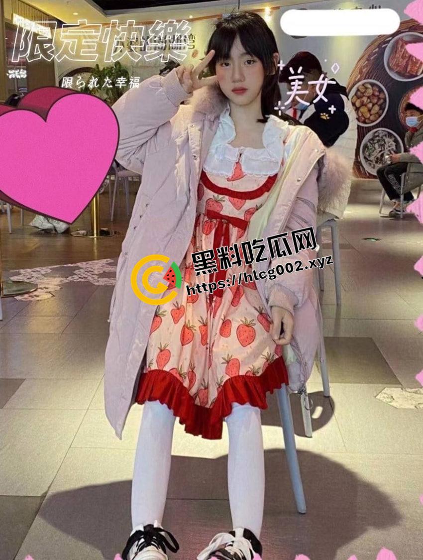 印象足拍付费流出！甜美在校学妹的美脚足交 笑起来哥哥的心都花了 赶快把大屌塞进嘴里  第10张