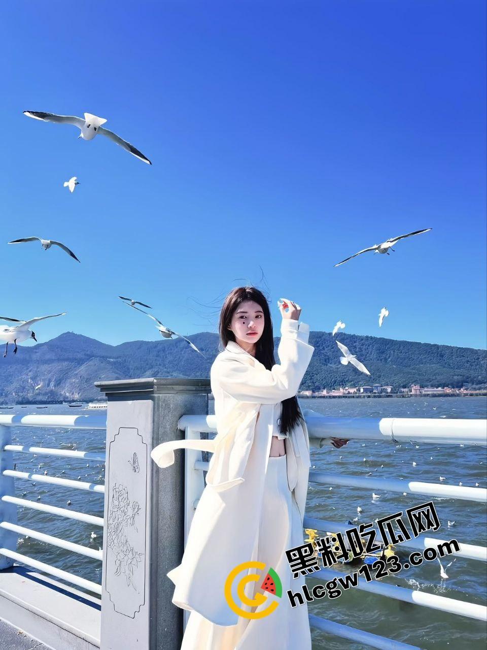 南京链家女销售商务母狗『吉琳娜』被客户爆插还在微信接单回消息别逼逼，我在忙！  第1张