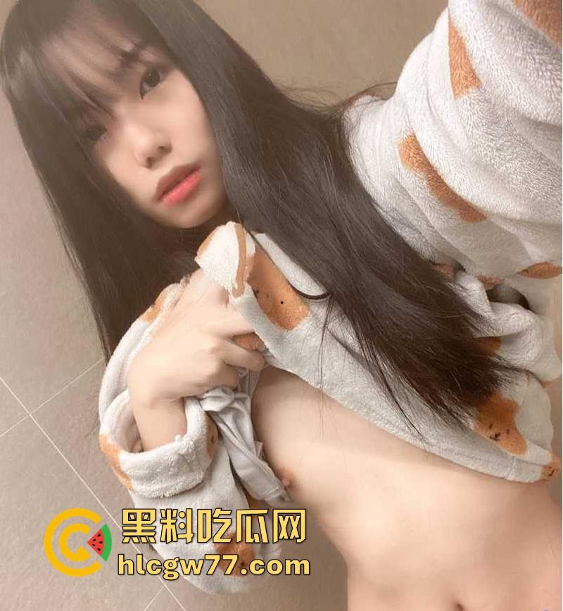 超嫩极品反差学生妹 皮肤白嫩身材诱人 细腰长腿嫩穴超粉 给主人各种姿势私拍 全裸自慰视频流出  第2张