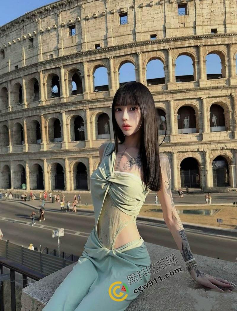 高颜值纹身网红自拍视频外流！公开前男友疯狂性爱视频，巨乳爆轰，淫声四起，疯狂骑乘大屌  第2张