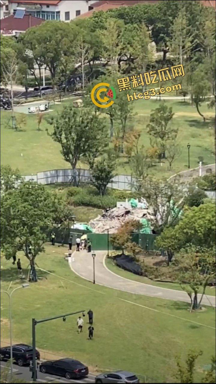 江苏常州 天打雷劈致凉亭坍塌 多人亭下躲雨 事故造成6死10伤！  第5张