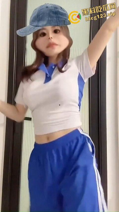 抖音80万网红【桃柒柒】裸舞玩出新花样！开灯关灯激凸擦边诱惑，粉丝炸锅内容已被隐藏！  第7张