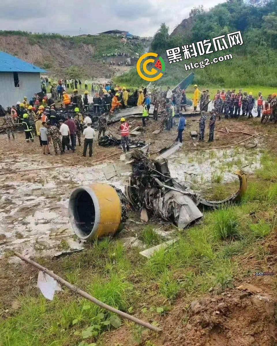 7月24日 尼泊尔加德满都机场一客机起飞时坠毁 事故造成22人不幸死亡！  第4张