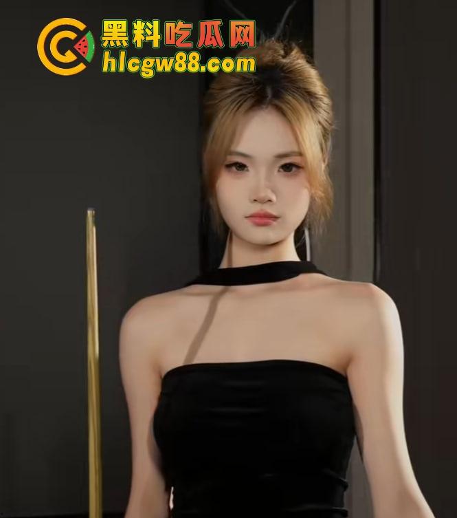 有钱人的快乐我们想象不到，陪玩8连发包厢猫抓人，1W充卡一杆球没打，全程不打球只玩女的！  第6张