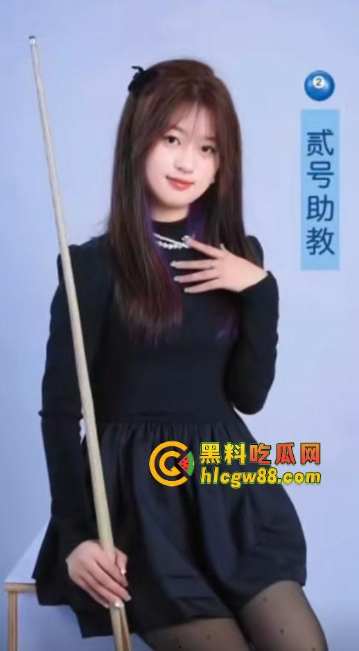 有钱人的快乐我们想象不到，陪玩8连发包厢猫抓人，1W充卡一杆球没打，全程不打球只玩女的！  第9张