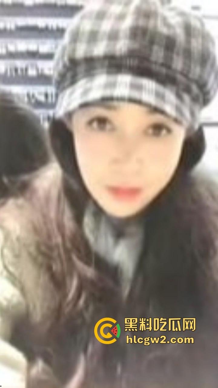 四眼约炮大神牛逼炸了！征服四位寂寞阿姨骑电动车轮番赴约被操，全程对话骚到爆 阿姨们直接抢着被要被上！  第10张