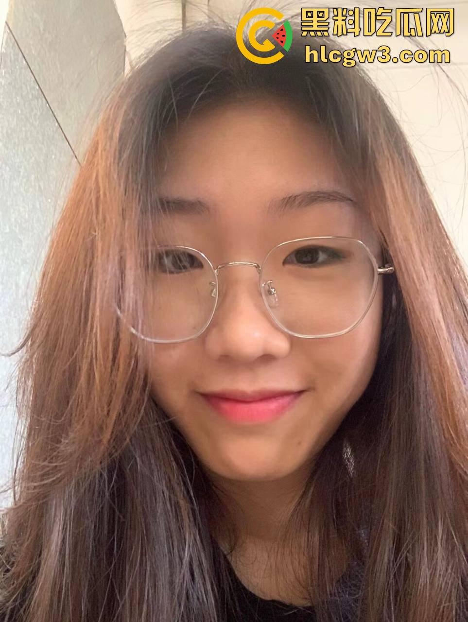 河北清纯反差女友【张梓萱】性爱视频疯传，娇嫩粉穴被操到翻白眼，叫声甜得腻人！  第4张