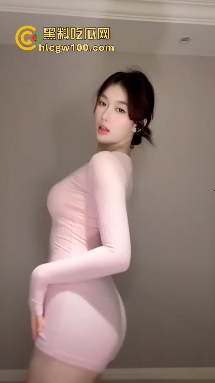 快手高颜值网红【大乔不可】密码房擦边热舞视频泄密 制服诱惑淫荡肉体太赞了  第10张