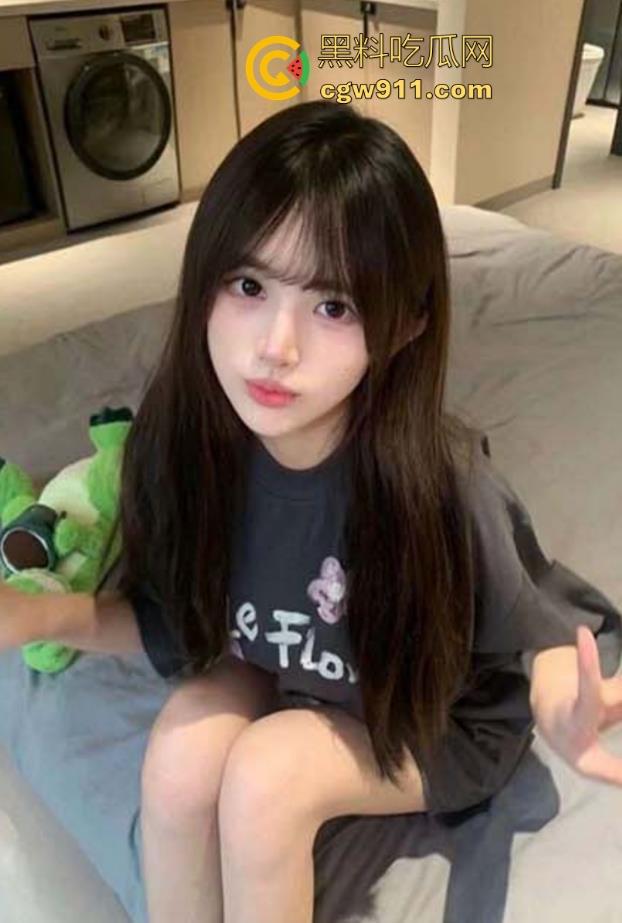 刚下班的OL姐姐酒店约会变玩物，花言巧语哄服，狂操专属尤物，无套内射狠狠的帮这骚逼止痒了！  第1张