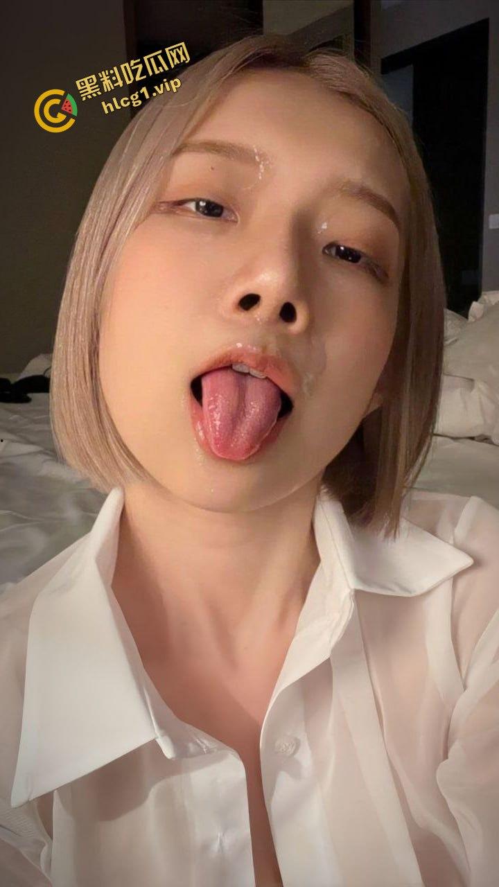 台湾高颜值反差婊『Zhen祯』极品短发女神 付费性爱视频流出！  第2张