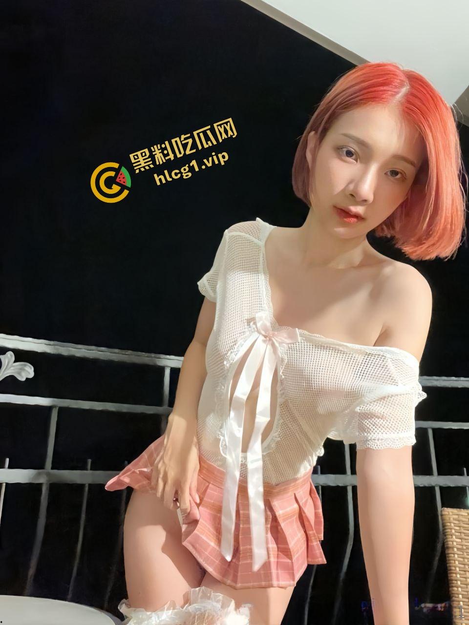 台湾高颜值反差婊『Zhen祯』极品短发女神 付费性爱视频流出！  第3张