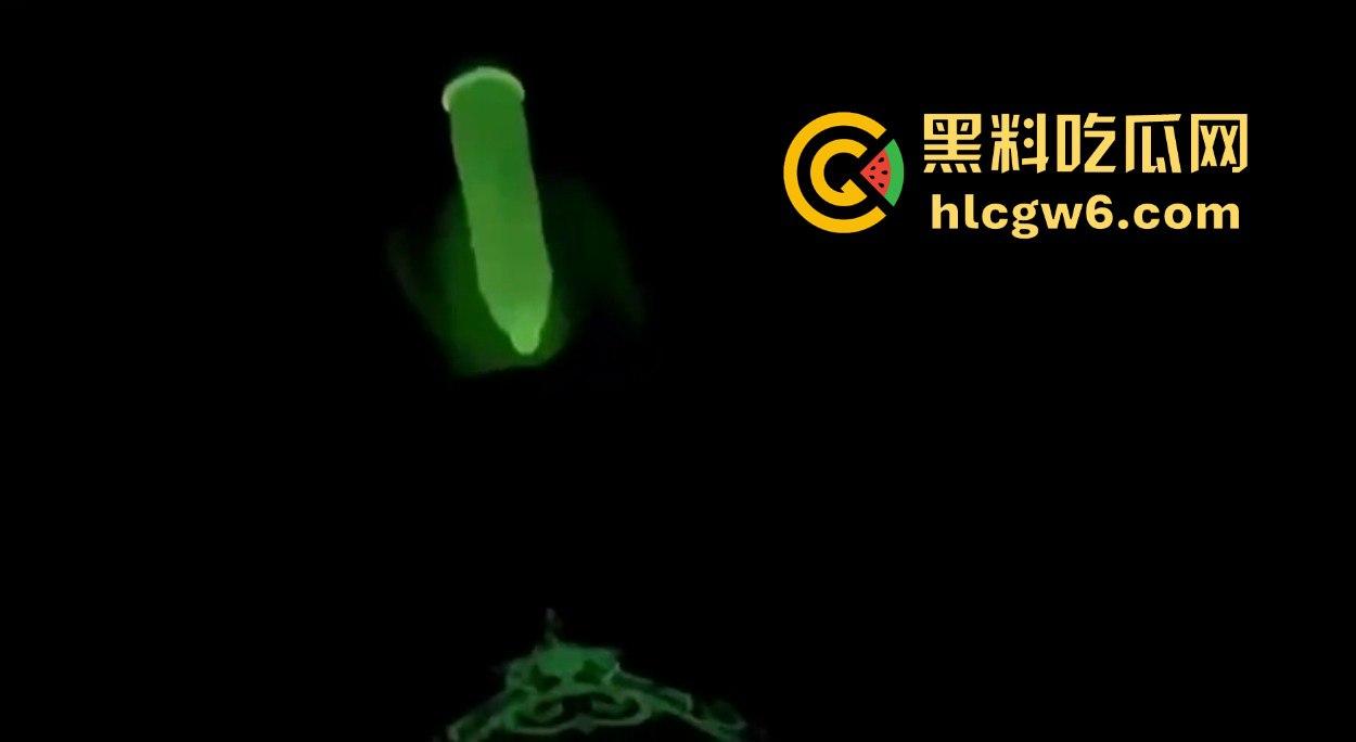 三亚狼友的高端玩法，1K一刺的高颜值外围，包夜20张，荧光套操完小姐回家，男友看见发光的逼直接开吵！  第7张