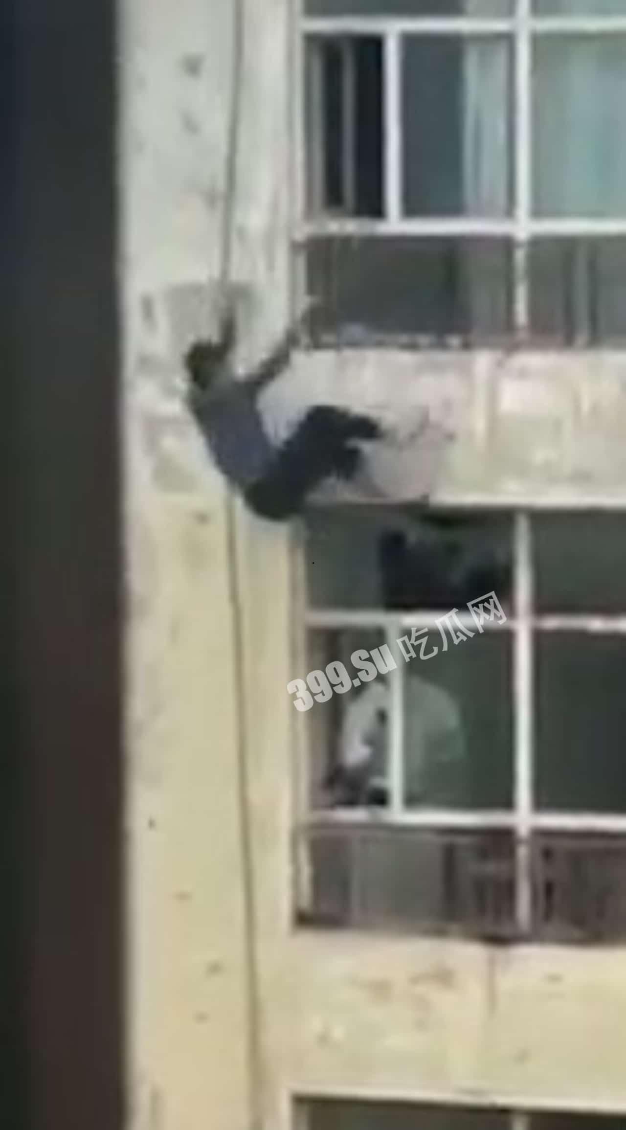 #意外 #坠楼 #车祸 #捉奸 #合集 只能感叹人世无常  不作死就不会死 第3张