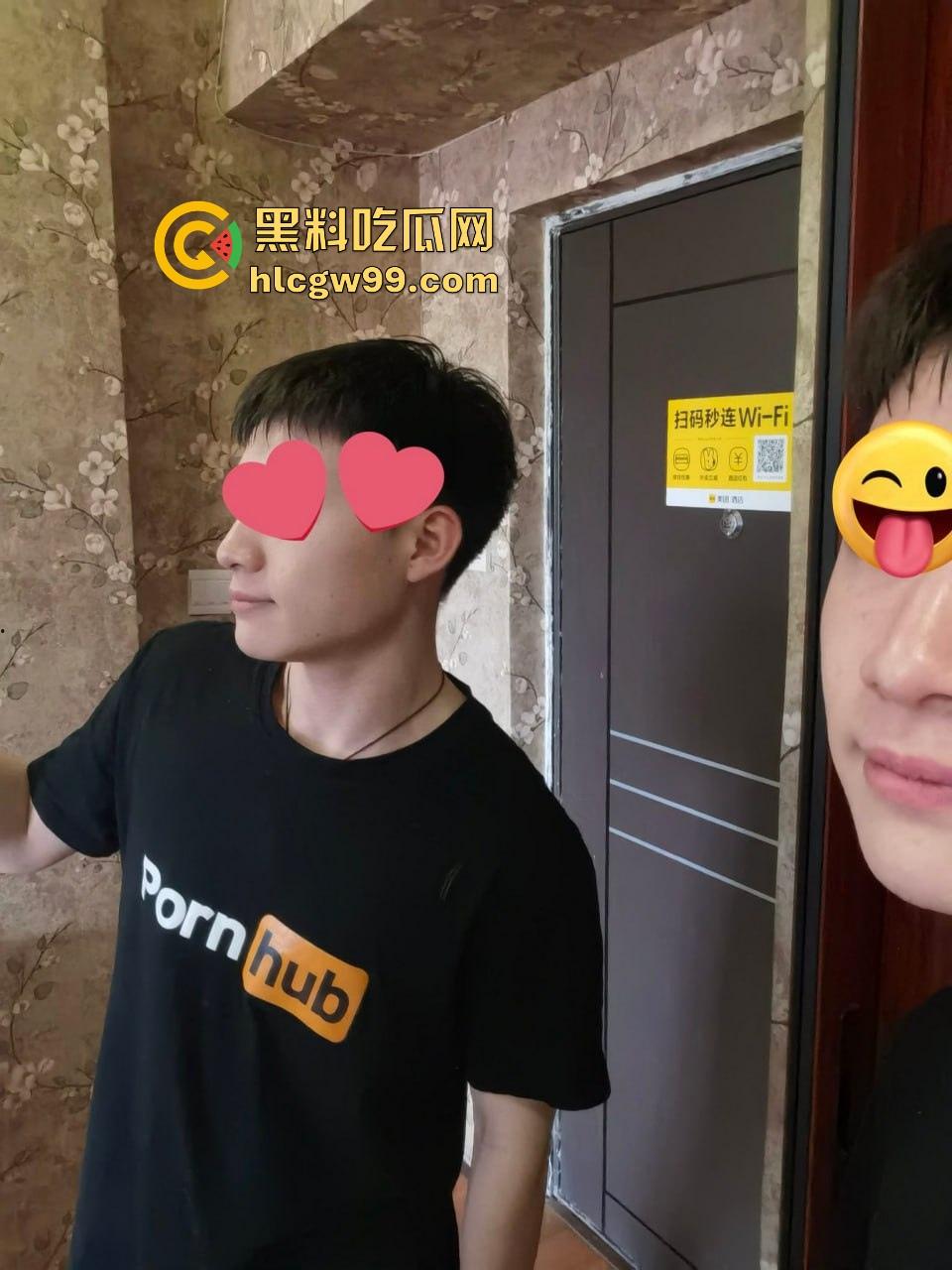 在校男大第二弹，男大生调教界教父，专攻女大学生和年轻女教师，一个月换一个，堪称约啪界劳模！  第2张