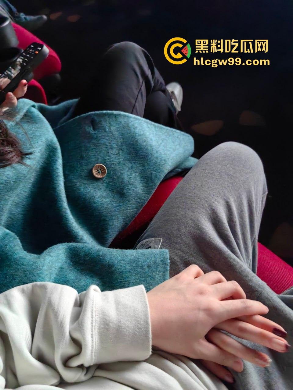 在校男大第二弹，男大生调教界教父，专攻女大学生和年轻女教师，一个月换一个，堪称约啪界劳模！  第6张