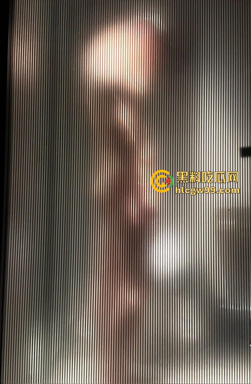 在校男大第二弹，男大生调教界教父，专攻女大学生和年轻女教师，一个月换一个，堪称约啪界劳模！  第14张