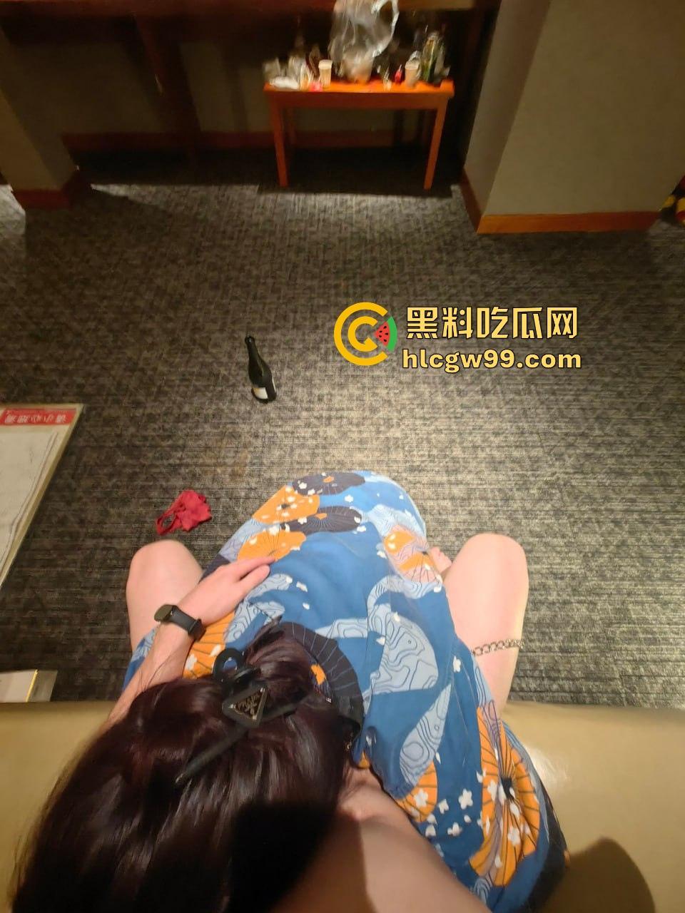 在校男大第二弹，男大生调教界教父，专攻女大学生和年轻女教师，一个月换一个，堪称约啪界劳模！  第23张