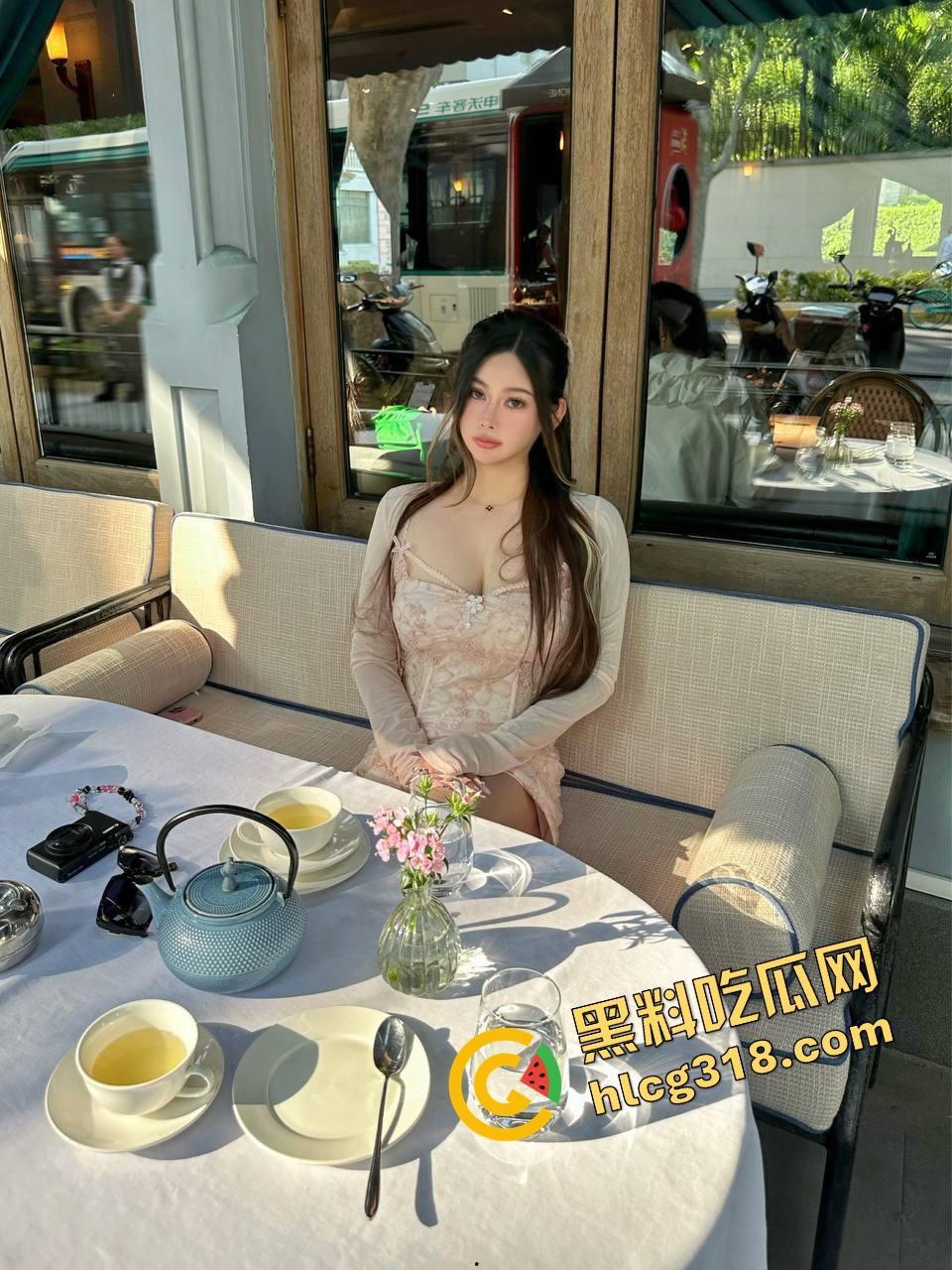 刚睡醒就被骑，表嫂穿着内裤坐上来，这开门见山姿势配上晨勃真的安逸，干完她还紧紧抱着我不撒手！  第5张