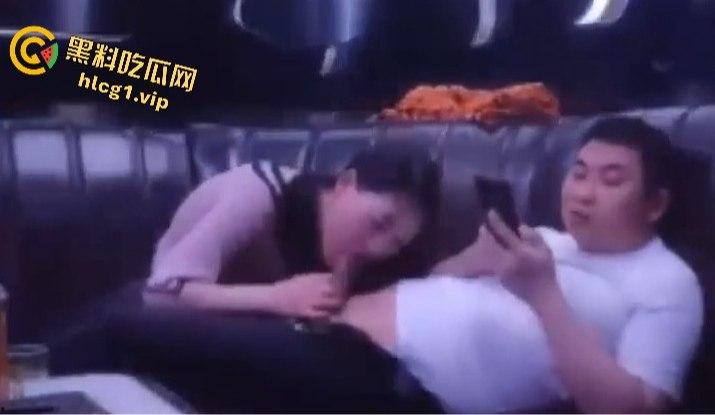 瓜友投稿：ktv不带套操嫂子！老公就在门外！最后再来个口爆真是惊险又刺激！  第3张