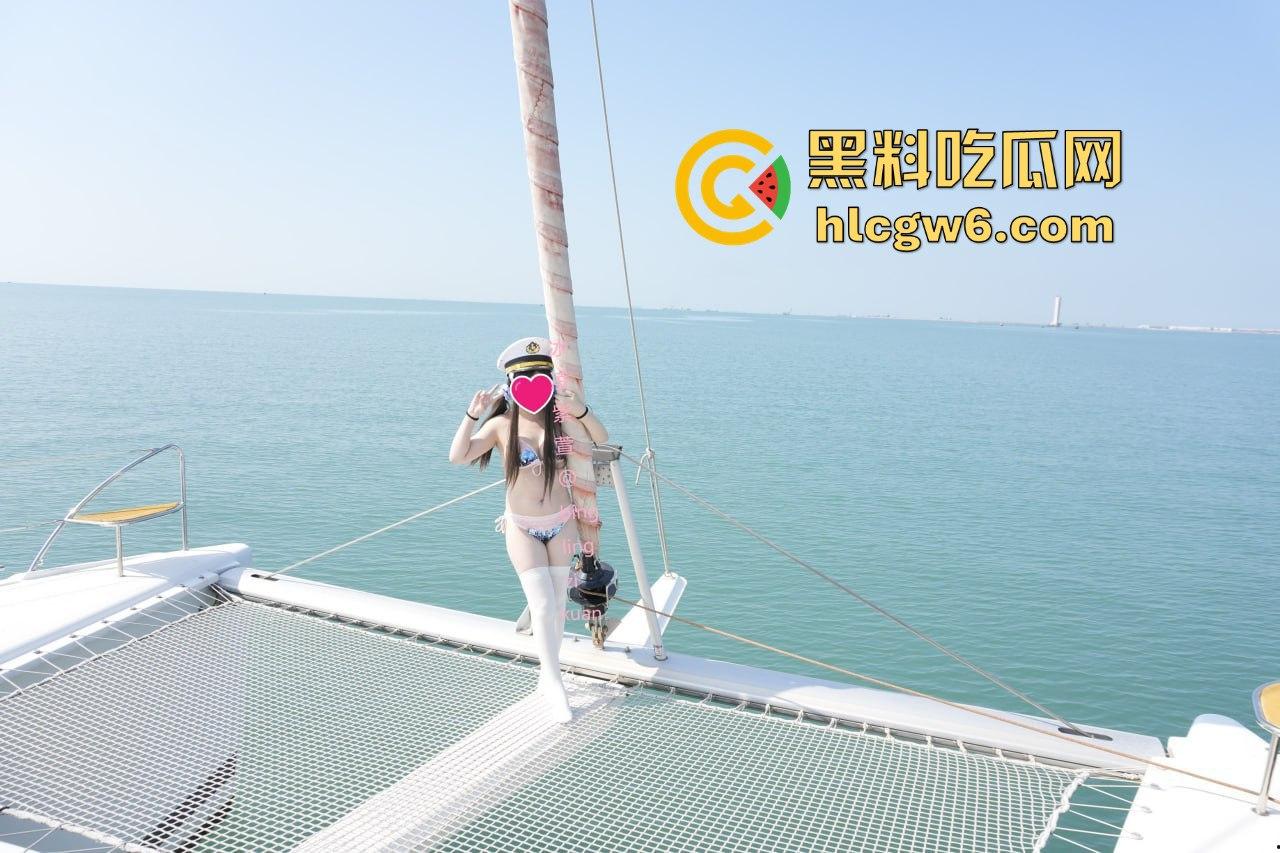 OnlyFans泰国极品骚货情侣【mickeemouse】绿帽癖男友放飞，女友3P、6P大乱斗淫乱得不行！  第17张